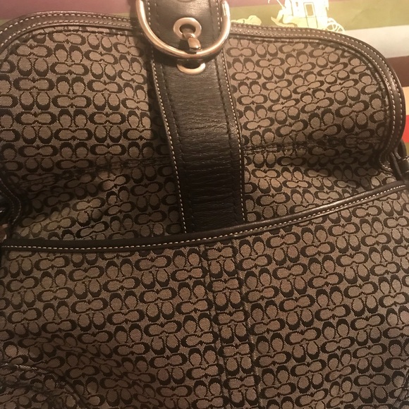 Black signature coach purse - Picture 6 of 6